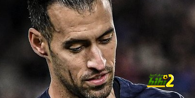 هل يجب على برشلونة التوقيع مع لاعب بديل بعد رحيل بوسكيتس …؟!
