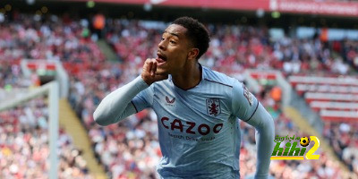 ليفربول يتأخر أمام أستون فيلا بهدف في الشوط الأول