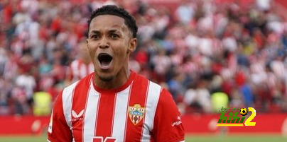 لازارو فينيسيوس … الهاتريك الذي سيقود ألميريا للبقاء في الليغا