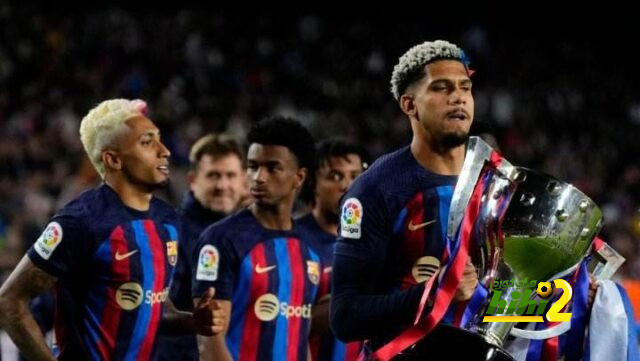 لماذا أراوخو أهم لاعب في منظومة برشلونة الدفاعية ..؟!