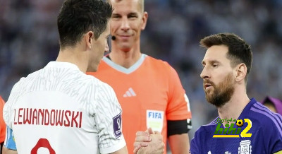 ليفاندوفسكي: أريد اللعب بجانب ميسي في برشلونة