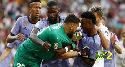 صور.. لاعب فالنسيا كان يجب أن يطرد قبل فينيسيوس