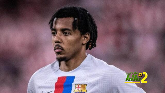 كوندي يبلغ برشلونة بقرار الرحيل