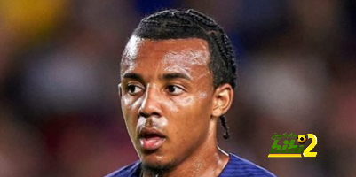الظهير الأيمن المقبل لبرشلونة في حال رحيل كوندي