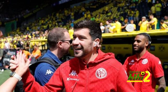 فريق ماينز يصل ملعب بروسيا قبل لقاء الفريقين