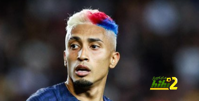هل يرحل رافينيا عن برشلونة ؟
