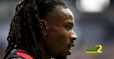 ليفربول يفاوض نيس لضم لاعب وسطه