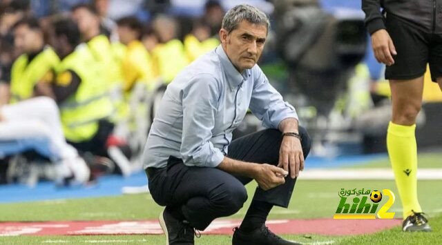 لاعب برشلونةالسابق: بنزيما لاعب فريد من نوعه