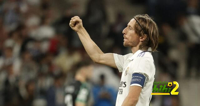 تفاصيل العرض الضخم الذي رفضه مودريتش من أجل ريال مدريد