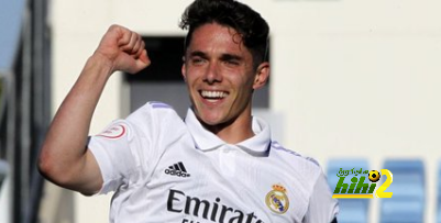 لماذا أريباس لاعب عالمي ولايجب التفريط فيه ياريال مدريد