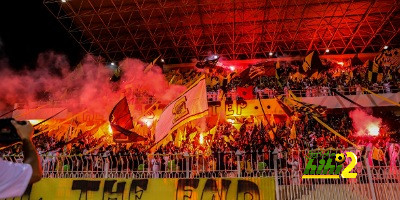 فيديو: شغف جماهير الاتحاد ينتظر بنزيما وكانتي