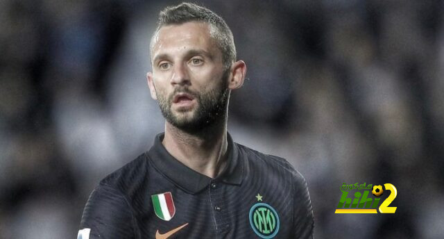 صفقة بروزوفيتش لبرشلونة معقدة!
