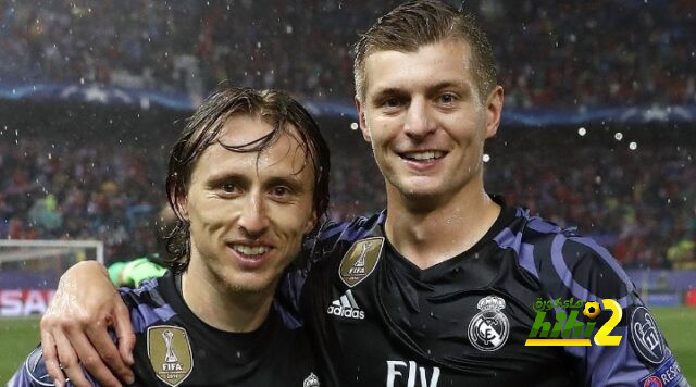 الدور الذي يلعبه كروس و مودريتش في ريال مدريد ؟