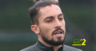 خطوة تفصل أليكس تيليس عن النصر السعودي