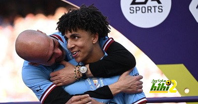 السيتي يقترب من توقيع عقد جديد مع موهبته