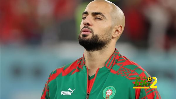أمرابط يحظى باهتمام كبير في مانشستر يونايتد