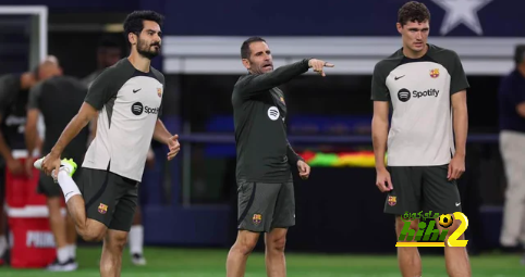 لاعبي برشلونة يرفضون الراحة ويعودوا للتدريبات