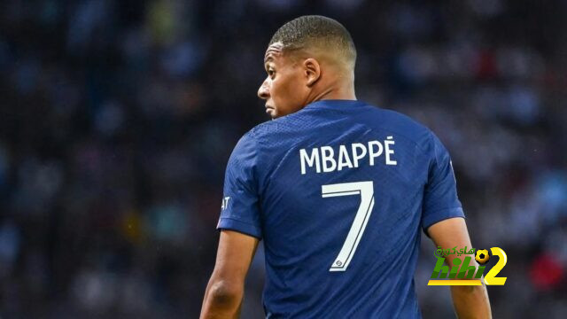 مبابي يواصل تدريباته مع المستبعدين في باريس