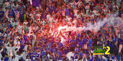 جماهير الهلال تزلزل مدرجات ملعب الملك فهد