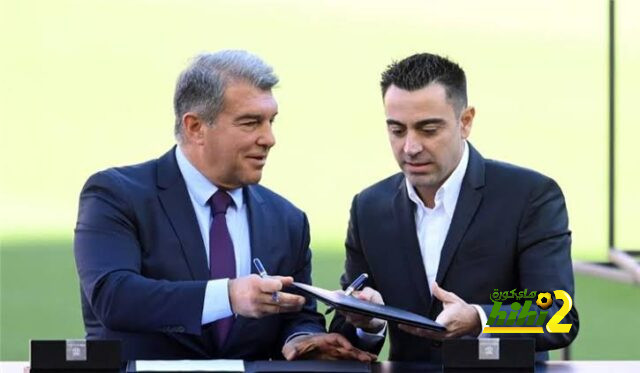 فيديو .. وصول لاعب برشلونة الجديد لتوقيع العقود
