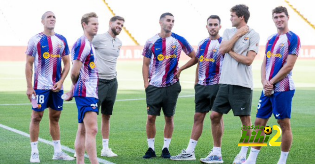 فريق برشلونة يتفقد ملعب لويس كومبانيس قبل لقاء توتنهام