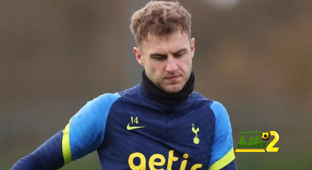 لاعب توتنهام قريب من ليدز يونايتد
