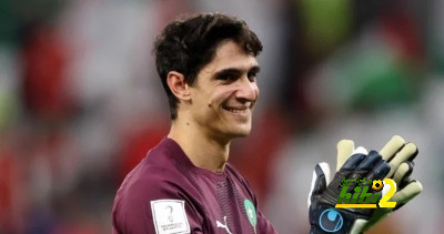ياسين بونو يريد الانضمام لريال مدريد