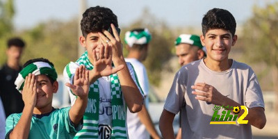 توافد جماهير الأهلي على ملعب مباراة الحزم.. صور