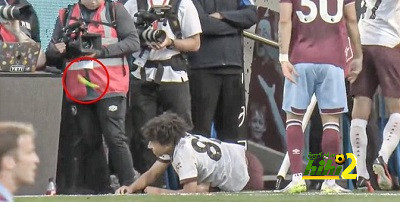 بيرنلي يدين واقعة الإعتداء على لاعب السيتي