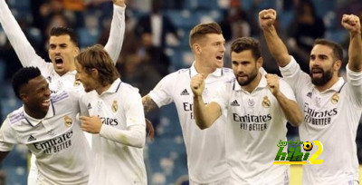 صور من وصول لاعبي ريال مدريد لملعب سان ماميس