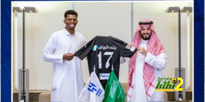 رسميا.. الهلال يضم حارس الأهلي