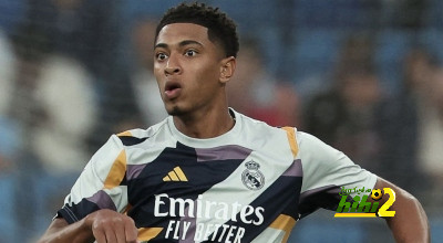 أحد مشجعي ريال مدريد يطالب بيلينجهام بقميصه