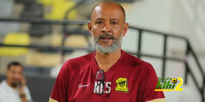 سانتو يعاقب لاعبي الاتحاد بعد هزيمة الكلاسيكو