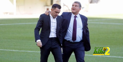 بعد تأخر إعلان بقائه.. هل يستمر تشافي مع برشلونة؟
