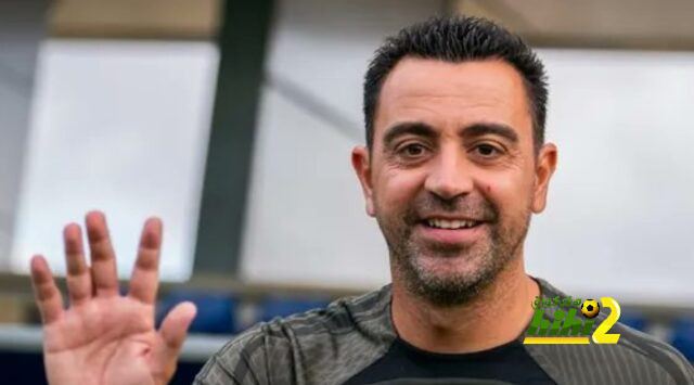 أليخاندرو بالدي يمدح مدربه تشافي .. ماذا قال؟