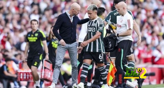 تطورات إصابة ليساندرو مارتينيز لاعب مانشستر يونايتد