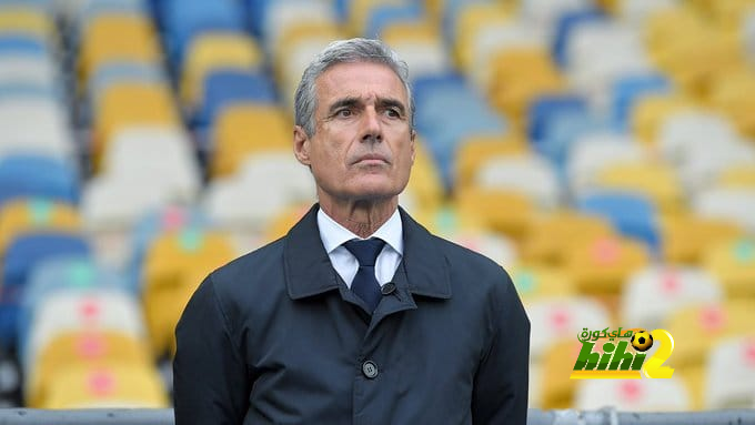 قرار جديد من كاسترو بشأن أجانب النصر