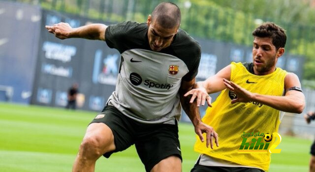 برشلونة يستأنف تدريباته الجماعية استعدادا للقاء ريال بيتيس