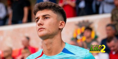 تشافي يستدعي لاعب جديد من الأكاديمية لمواجهة بيتيس