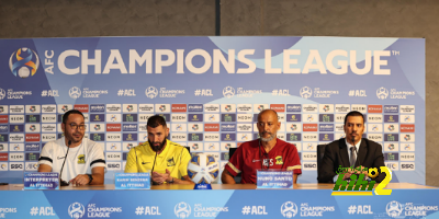 سانتو يكشف الحالة الصحية لنجوم الاتحاد وموقفهم من افتتاح المشوار الآسيوي