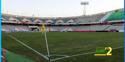 لاعب بريسبوليس يكشف كواليس حديثه مع نجوم النصر بشأن أرضية الملعب