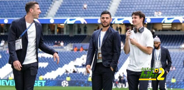 فريق يونيون برلين يؤدي عمليات الإحماء قبل لقاء ريال مدريد