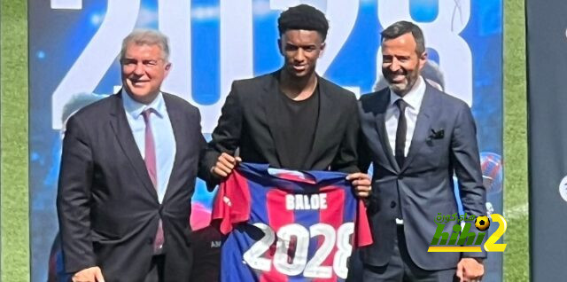 صور من مؤتمر تمديد عقد بالدي لاعب برشلونة