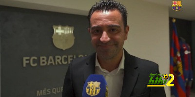 أول تعليق من تشافي بعد تجديد عقده مع برشلونة