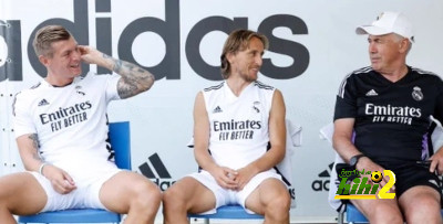 خط وسط الريال صداع في رأس أنشيلوتي