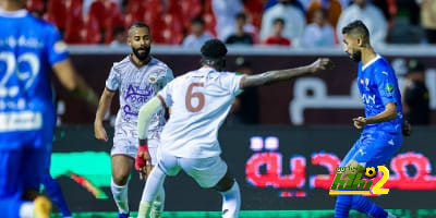شوط أول سلبي بين الهلال والجبلين في الكأس