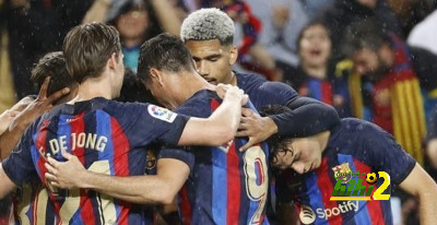 البلوشي معلقا لمباراة برشلونة ضد بورتو