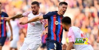 بالأرقام.. دفاعات إشبيلية تعاني في مواجهة برشلونة
