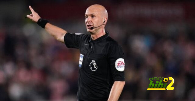 تايلور حكما لمباراة ليفربول و برايتون في الدوري الانجليزي