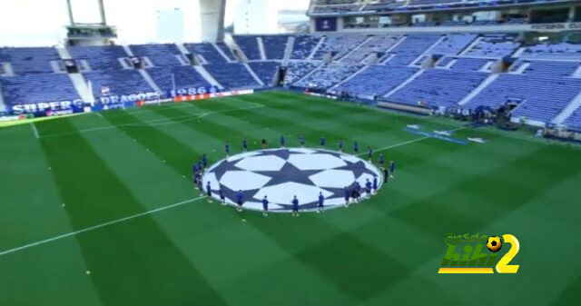 بداية دخول الجماهير ملعب بورتو قبل لقاء برشلونة